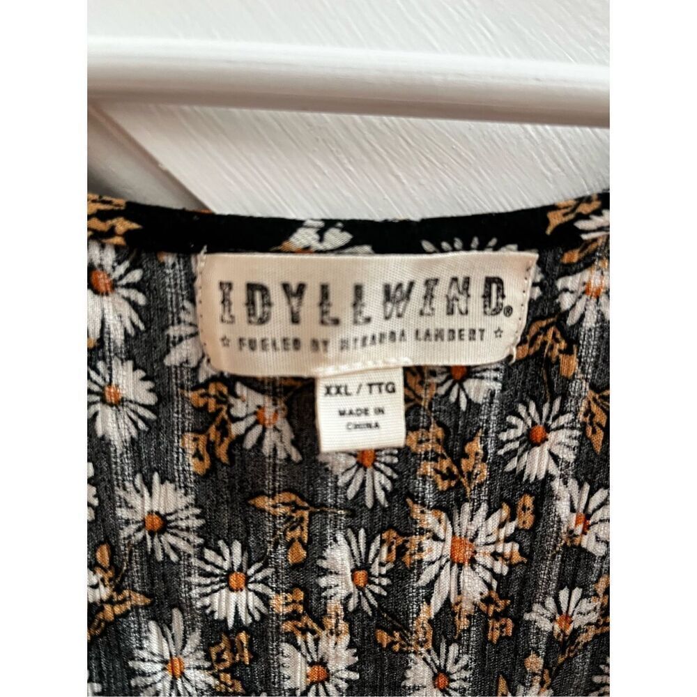 Idyllwind Miranda Lambert Bay Cove Cropped Black Daisy Peasant Blouse sz XXL NWO - Picture 5 of 10